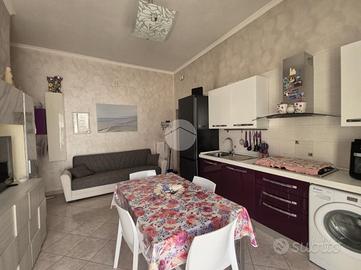 3 LOCALI A MANFREDONIA