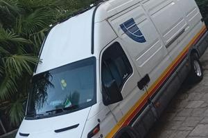 furgone  Iveco Daily 