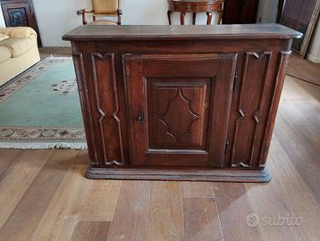 Credenza antica del '700