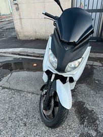 Scooter xmax 125 2011