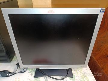 Monitor LCD Benq 17 pollici