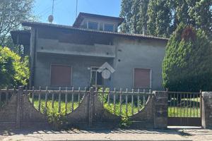3 LOCALI A CODIGORO