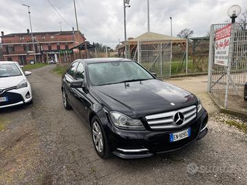 Mercedes-benz C 220 CDI BlueEFFICIENCY Avantgarde