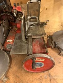 Affettatrice a volano da restaurare