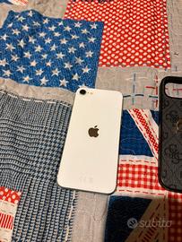 I phone 13 128 gb e I phone SE 128 gb