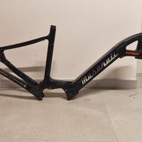 telaio in carbonio e-bike 