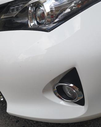 Faretto antinebbia SX per TOYOTA AURIS