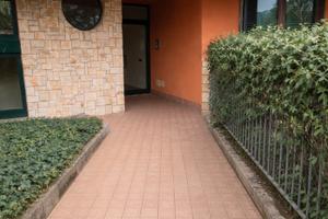 BILOCALE arredato vendita diretta con box