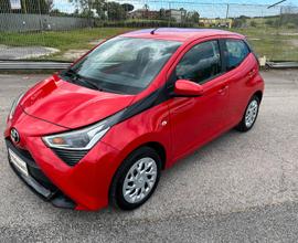 Toyota Aygo 1.0 VVT-i 5 porte X PLAY