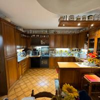 Cucina completa in rovere