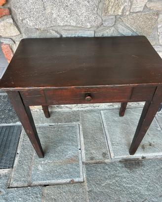 Antico tavolino arte povera