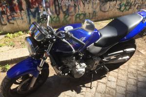 Moto Honda Hotnet