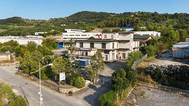 Immobile di 1480 m² con più di 5 locali a Agropoli