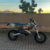 Husqvarna te 300 motard