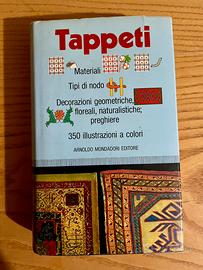 Grande libro sui tappeti