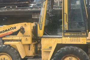 Retro escavatore Terna wb98a