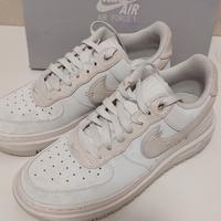 Nike Air Force 1 Luxe