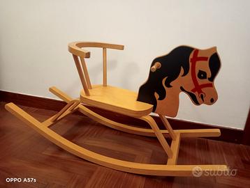 Cavallo a dondolo legno