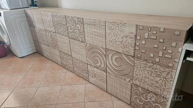 Mobile credenza