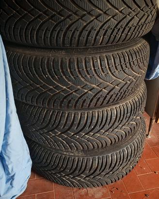 Pneumatici invernali 195/65 R15  95T