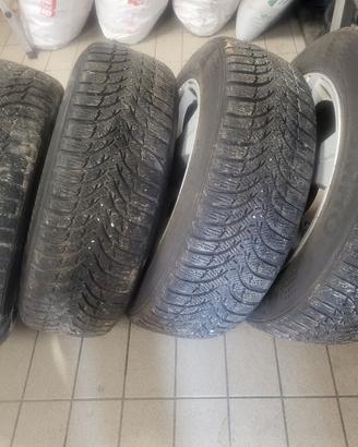 N 4 gomme termiche 215 60 17