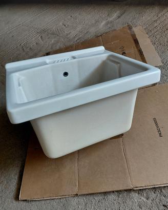 Lavatoio in ceramica