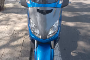 Yamaha Xmax 250 