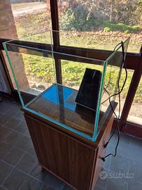 Acquario 100L con filtro e mobile