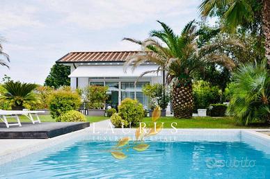 Villa di 100 m² con 4 locali a Pietrasanta