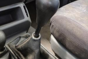 Leva cambio NISSAN TERRANO II 4X4 2664cc 1997