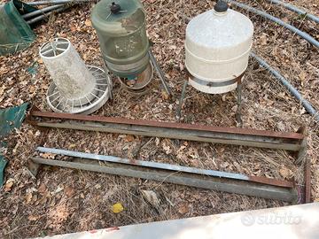 Mangiatoie / abbeveratoi per animali