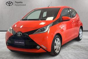 Toyota Aygo 1.0 x-play 5p m-mt