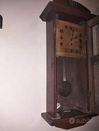 vecchio orologio a pendolo leggere bene l annuncio