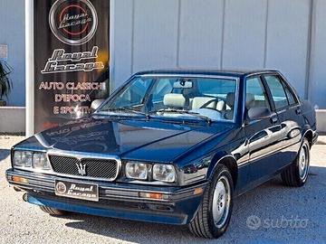 Maserati 422 i service book -1988