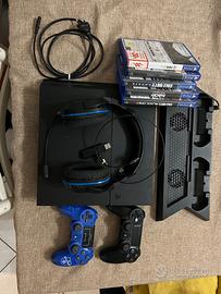 PlayStation 4  1Tb(1000Gb) con accessori e giochi