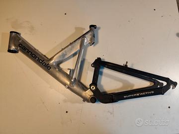 telaio con forcellone Cannondale Super V 2000