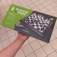 Gioco da tavolo scacchi e dama