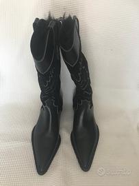 Stivali neri in pelle e camoscio