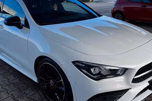 Mercedes-Benz CLA 200 AMG LINE