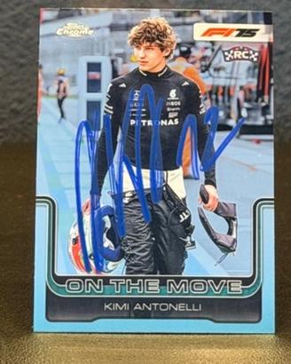 La prima card assoluta Kimi Antonelli aurografata