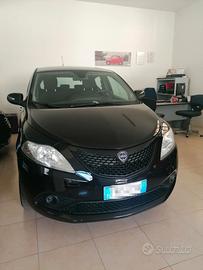 Lancia Ypsilon 1.2 69 CV 5 porte Gold