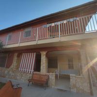 Carlentini Villa Con 2 Appartamenti