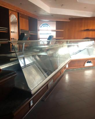 arredamento panetteria completo