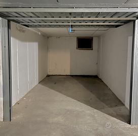 Garage a Peschiera del Garda di 19 mq