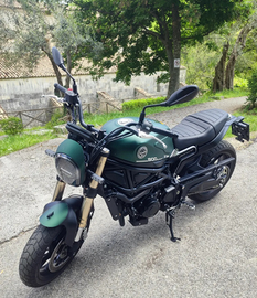 Benelli Leoncino 800