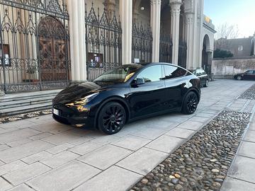 TESLA Model Y - 2022