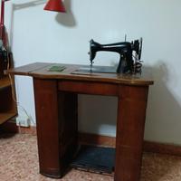 Macchina da cucire Singer anni 60