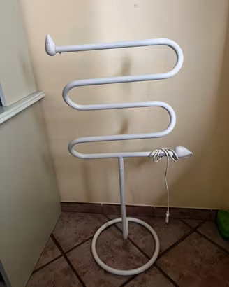 Appendiabiti elettrico