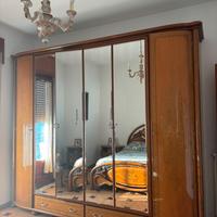 Camera da letto completa in legno,stile classico