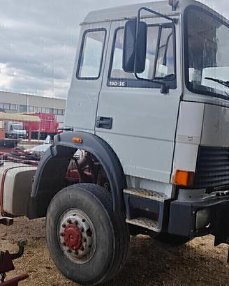 IVECO 190.30 trattore 4x4